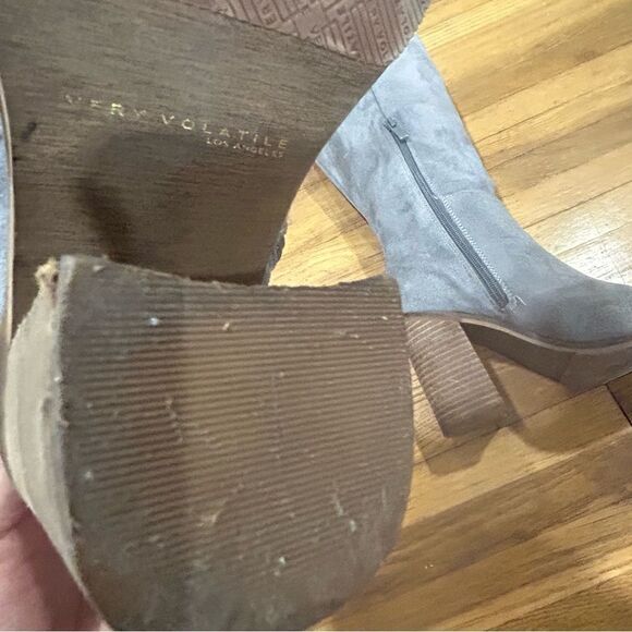 Very Volatile Nate Over the Knee Boot - Picture 12 of 13